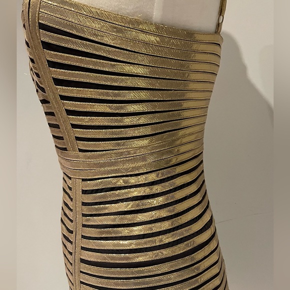BCBGMaxAzria Bandage Bodycon strappy cocktail dress size 6 Hit up 2023 in style! - Picture 12 of 12